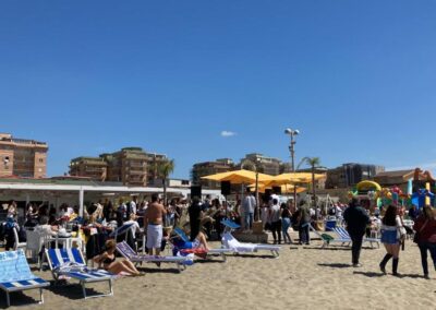 Spiaggia affollata